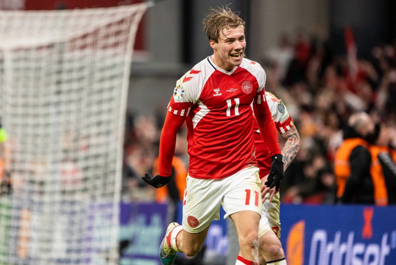 Rasmus Hojlund – Niềm hy vọng số một trên hàng công của Quỷ đỏ.