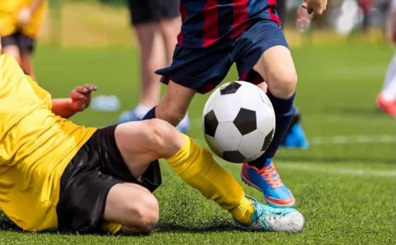 Trong kỷ nguyên 2026, các pha tắc bóng cần đảm bảo độ sạch để tránh sự can thiệp từ công nghệ VAR.