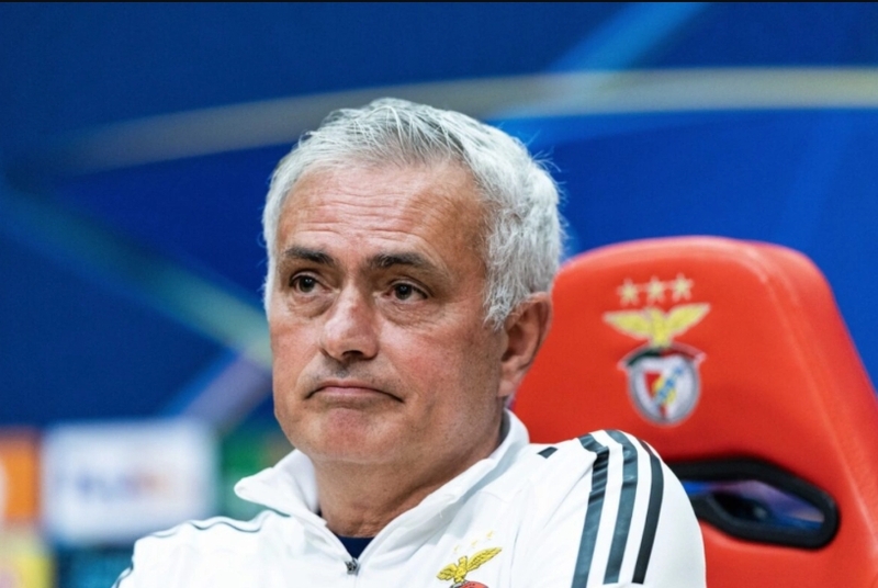 Người hâm mộ luôn quan tâm Mourinho đang dẫn dắt đội bóng nào vì sự nghiệp của ông gắn với nhiều biến động lớn. 