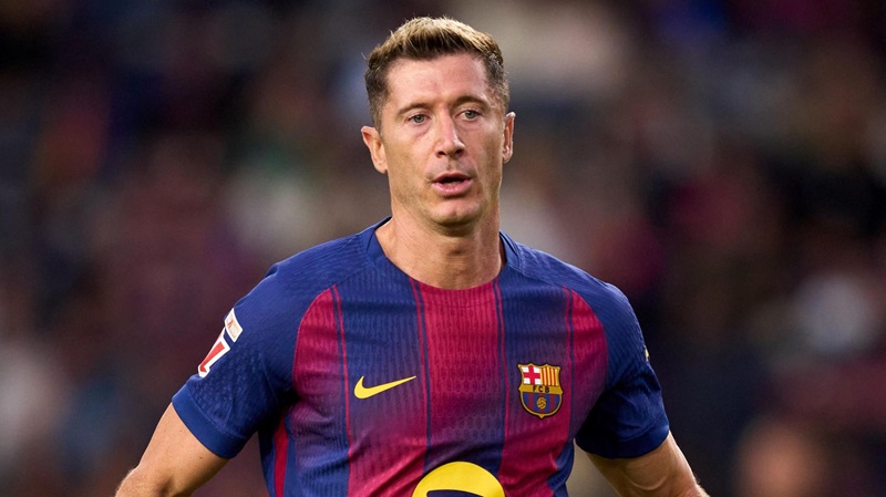 Robert Lewandowski – Biểu tượng của sự bền bỉ và bản năng săn bàn thượng thừa.
