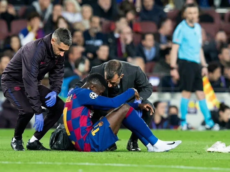 Chấn thương nhiều lần khiến quá trình phát triển của Dembélé tại Barcelona bị gián đoạn